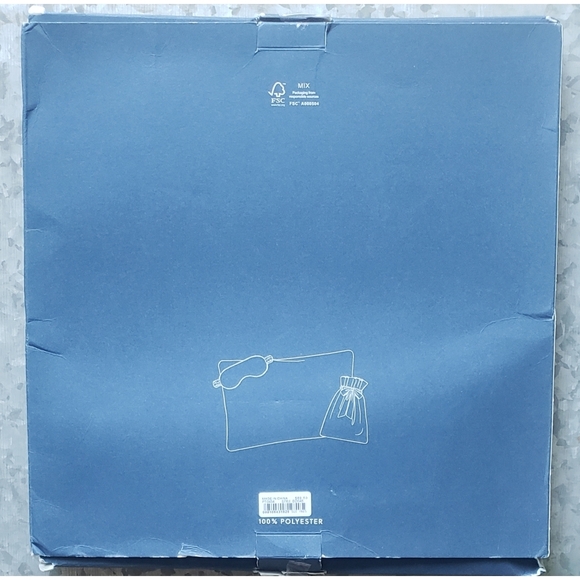 12. J.Crew Printed sleep gift set - Picture 4 of 4